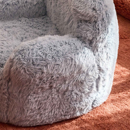 Close-up of the blue faux fur on the side of the Beari Kids Armchair 